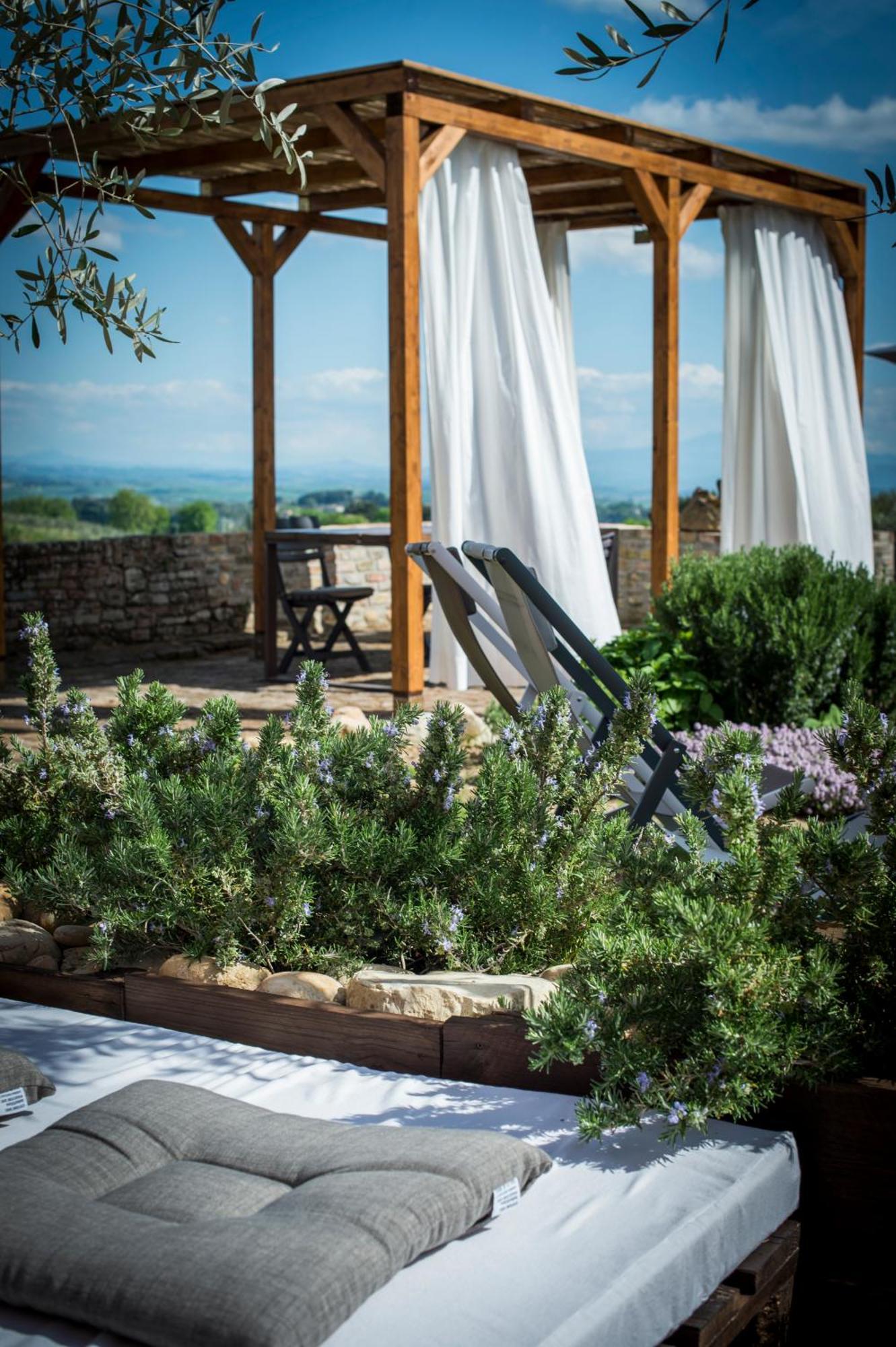Palazzo Del Papa Country Suites Сиена Екстериор снимка