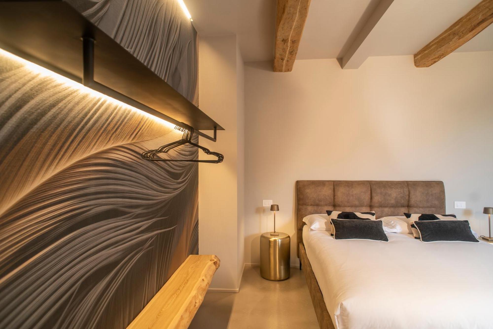 Palazzo Del Papa Country Suites Сиена Екстериор снимка