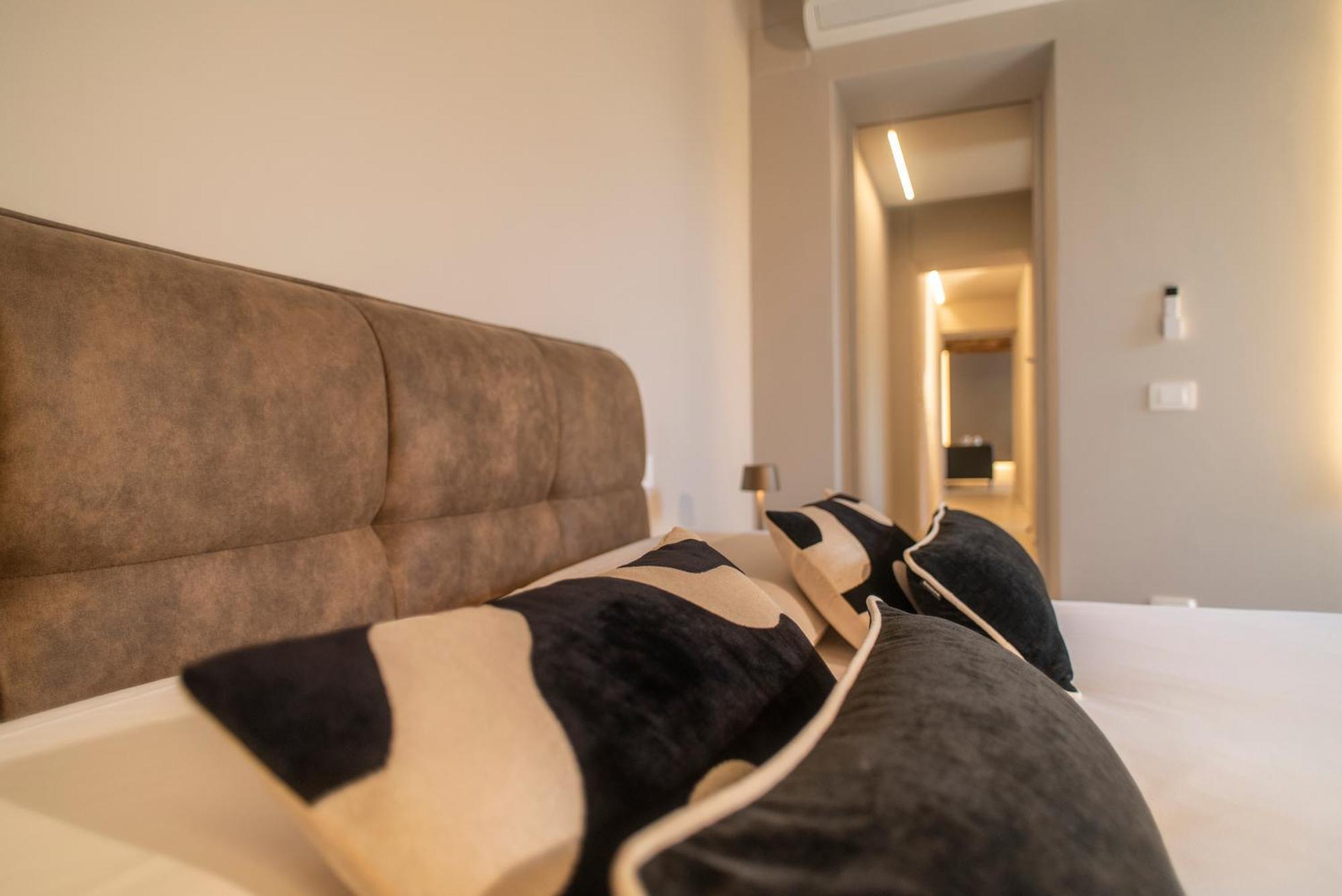 Palazzo Del Papa Country Suites Сиена Екстериор снимка