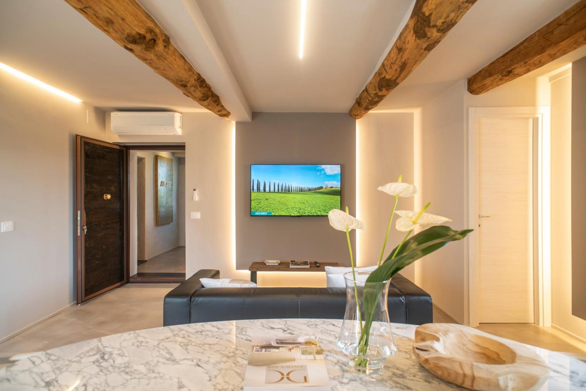 Palazzo Del Papa Country Suites Сиена Екстериор снимка